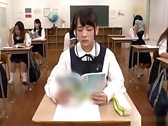 leçon de bukkake en classe
