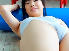 Charming Chinese babe with pretty smirk Oshima Tamana looks very hot