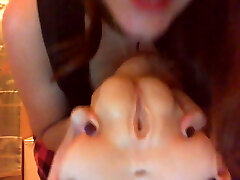 ver dominé et forcé de sentir mes pieds en sueur ver dominé et forcé de sentir mes pieds en sueur