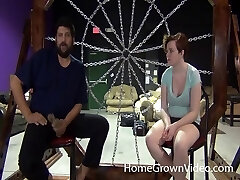 rousse attachée et amenée à l'orgasme par un puissant vibromasseur rousse attachée et amenée à l'orgasme par un puissant vibromasseur