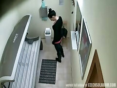 D'abord Cachée Cam en PUBLIC, SOLARIUM dans le Monde entier