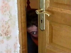 mature russe poussin séduit et facesits un adolescent gars mature russe poussin séduit et facesits un adolescent gars