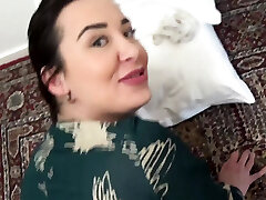 belle-mère turque au gros cul baisée par son beau-fils pendant que son mari est au travail belle-mère turque au gros cul baisée par son beau-fils pendant que son mari est au travail