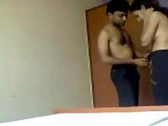 India amateur video de sexo de una caliente pareja besándose