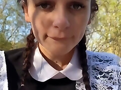 Teen After College Agreed To Have Sex In The Bushes