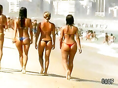Sexy Mexican thong booty and Italian beach dancers