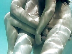 Hot massage and underwater orgy
