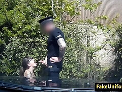 Spex british bi-atch pussyfucks cop in his car