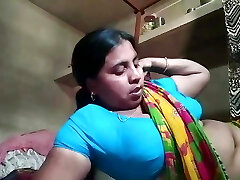 Sizzling wife leaked video Indian hot house wife