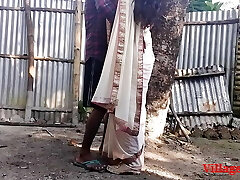 Outdoor Shag By Local Sonali Bhabi ( Official Video By Villagesex91 )