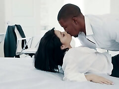 Smoking scorching brunet babe Rina Ellis is making love with black lover