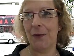 Franç_oise, mature en manque de bite Franç_oise, mature en manque de bite