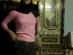 Pretty Arab female dances in front of a camera in homemade vid Pretty Arab female dances in front of a camera in homemade vid