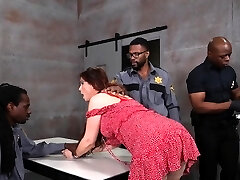 Syren DeMer gets a deep black Dp in front of her cuck