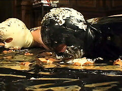 Harte Morbiditat in Latex (Full Video)