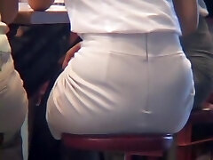 Girls in tights get their candid asses admired Girls in tights get their candid asses admired