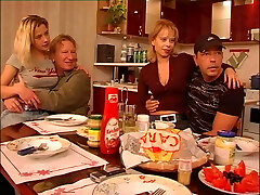 A Model Family! (Total Movie)