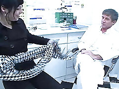 Arse fuck with patient in sex clinic