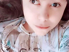 Amateur slutty young girl showing herself to weirdos like you - Hana Lily