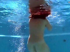 Puzan Bruhova Sexy Underwater Buried