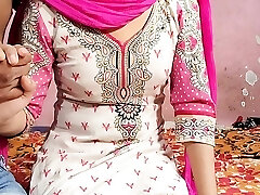 punjabi ladaki nicht salwar pahankar apane yaar se chudwai punjabi ladaki nicht salwar pahankar apane yaar se chudwai