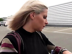 deutsche hausfrau samy fox im einkaufszentrum abgeschleppt deutsche hausfrau samy fox im einkaufszentrum abgeschleppt