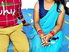 Komal bahut howdy khubsurat hai sadi aur blouse highly sexy komal bhabhi 