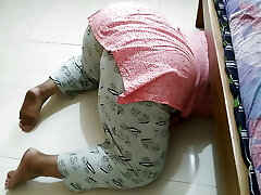 Indian hot bhabhi stuck under bed while huge rump banged and cum wild