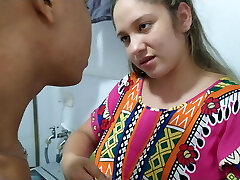 I suck my stepsister's edible pussy in the laundromat.