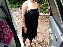 Indian Milf Queen Has Outdoor Public Car Bang-out In Compilation