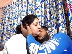 Zoya Rathore, Anmol Khan And Sapna Sappu In Tearing Up Aunty Uncut