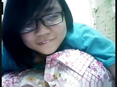 Nerdy asiatische girl cybersex mit Ihr bf auf skype Nerdy asiatische girl cybersex mit Ihr bf auf skype