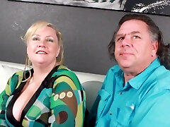 blonde milf mit großen natürlichen titten wird von jinglzz im missionar gefickt blonde milf mit großen natürlichen titten wird von jinglzz im missionar gefickt