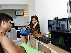 my stepsister discovers me watching porn - porno in Spanish my stepsister discovers me watching porn - porno in Spanish