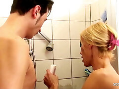 HOT GERMAN STEP Mummy SEDUCE YOUNG BOY SON TO Screw IN SHOWER