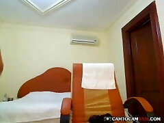 Spectacular webcam girl dancing strip