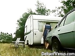 Retro Porn 1970s - Furry Black-haired - Camper Coupling