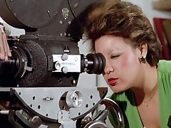 Leslie Bovee, John Holmes and Annette Haven in Cool Hook-up (1977) Leslie Bovee, John Holmes and Annette Haven in Cool Hook-up (1977)