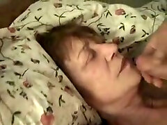 Tipsy mother-in-lwa gives me some head and takes facial
