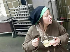 Street Girl dancing bare Street Girl dancing bare