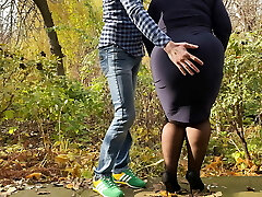 Favorite mummy-in-law pisses like a mare next to her son-in-law Favorite mummy-in-law pisses like a mare next to her son-in-law