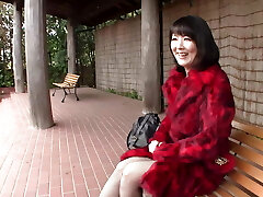 Luxurious mature chick for rent, 45 years old, with a propensity for exposure.