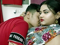 Desi Hot Couple Glamour Sex! Homemade Sex With Clear Audio