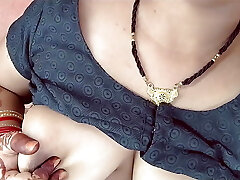 Suman Loves to Pee While Orgasam Suman Loves to Pee While Orgasam