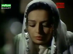 Arab mom has hook-up, part 1
