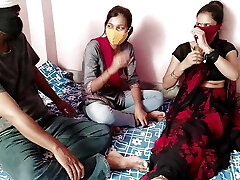 SoteliMaa Beti Ko Ek Sath Choda - Desi Indian threesome Porno In Hindi