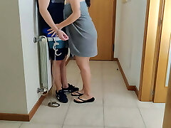 Whore wifey handcuffs and fucks delivery guy until he cums inside her