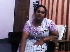 Kadwakkol Mallu Auntyお母さんの息子Incest新Video2