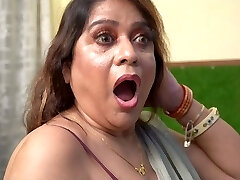 18yrs Cute ladies join in stepmom fucky-fucky program! Indian Swapping Sex