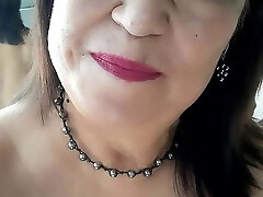 My feet perceive so good on my mature unshaved Latina pussy